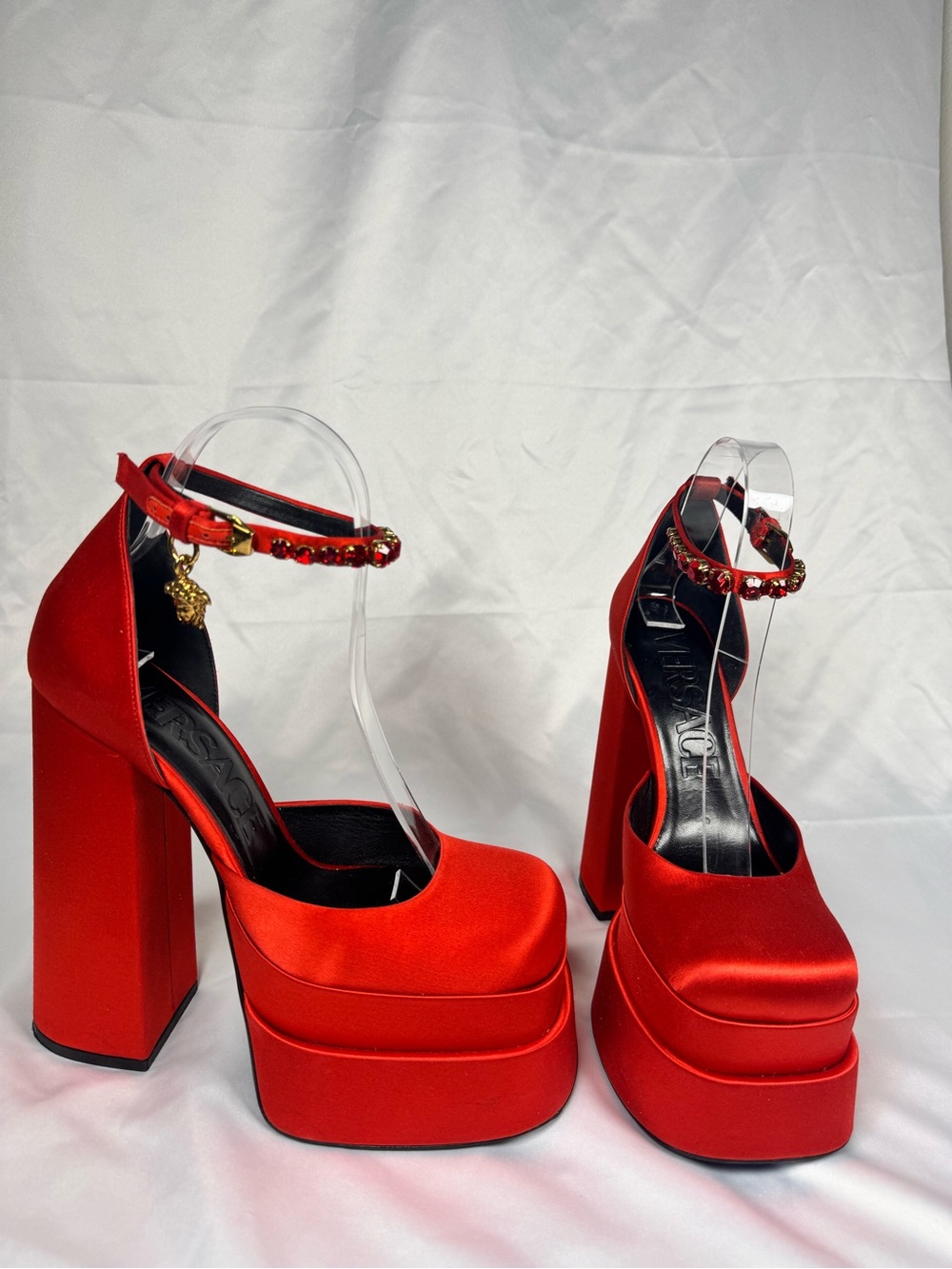 Versace Medusa Aevitas Red Satin Crystal Platform Pumps Size 37 US 7